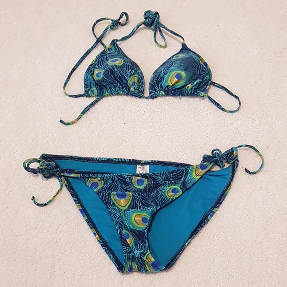peacock swimsuit forever 21